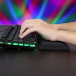 Imagen de *Descansa munecas para teclado 44.5 x 10 cm, antiderrapante, memory foam